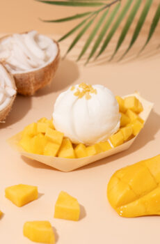 Veganes Kokos-Eis nach thailändischer Art